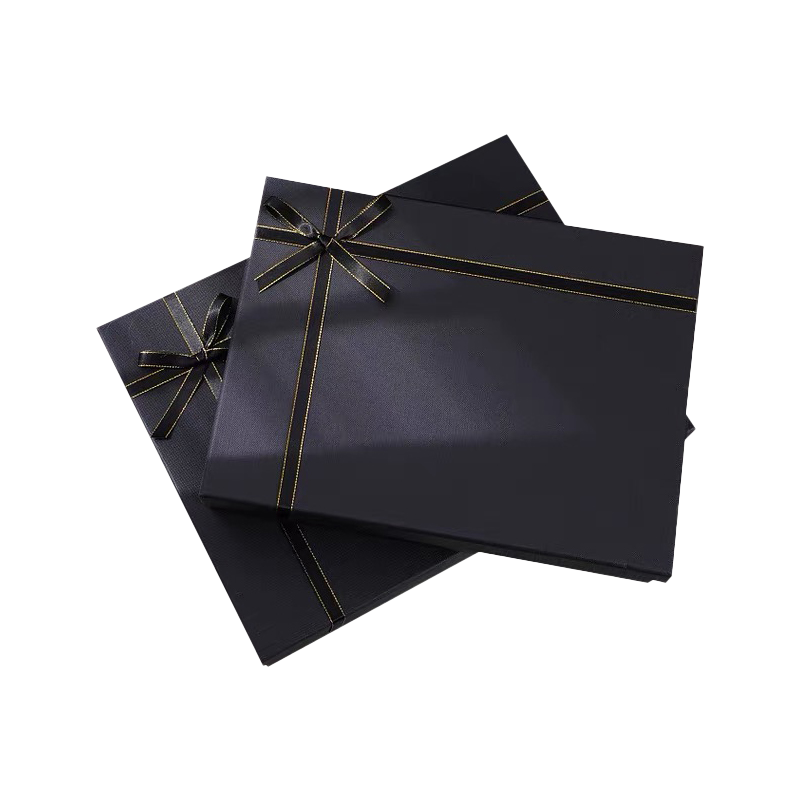 Caixas de papel pretas com logotipo de marca personalizado para roupas Caixa de presente de feriado Caixa de embalagem de presente com fita